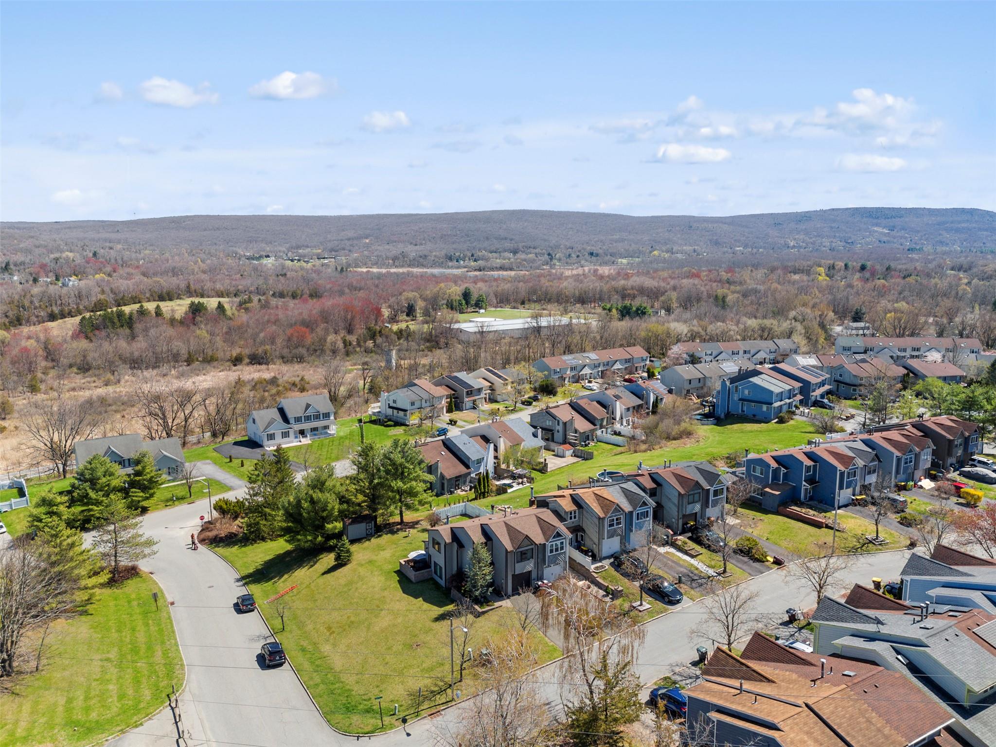 100 Marian Court, Warwick, New York image 31