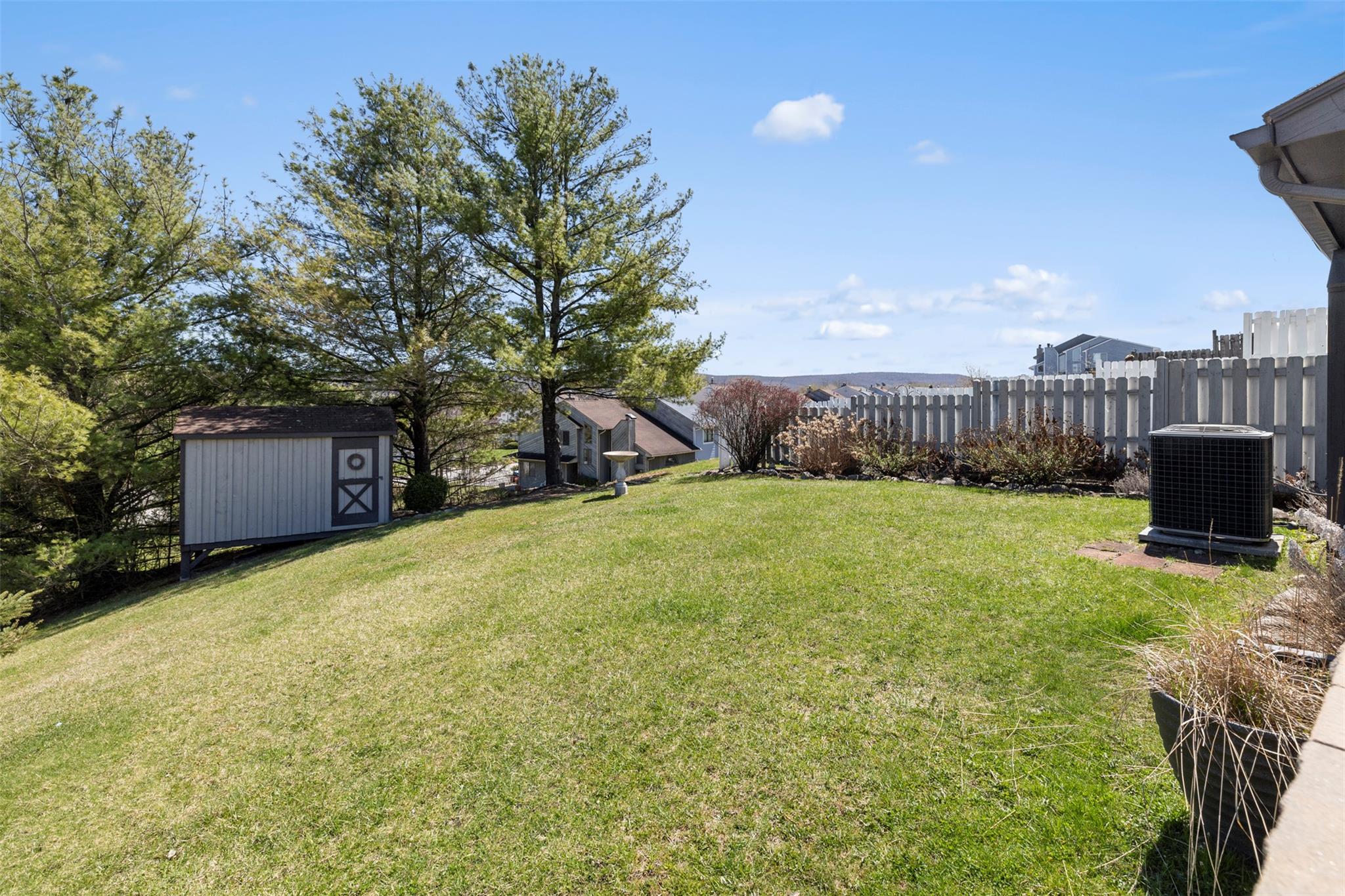 100 Marian Court, Warwick, New York image 28