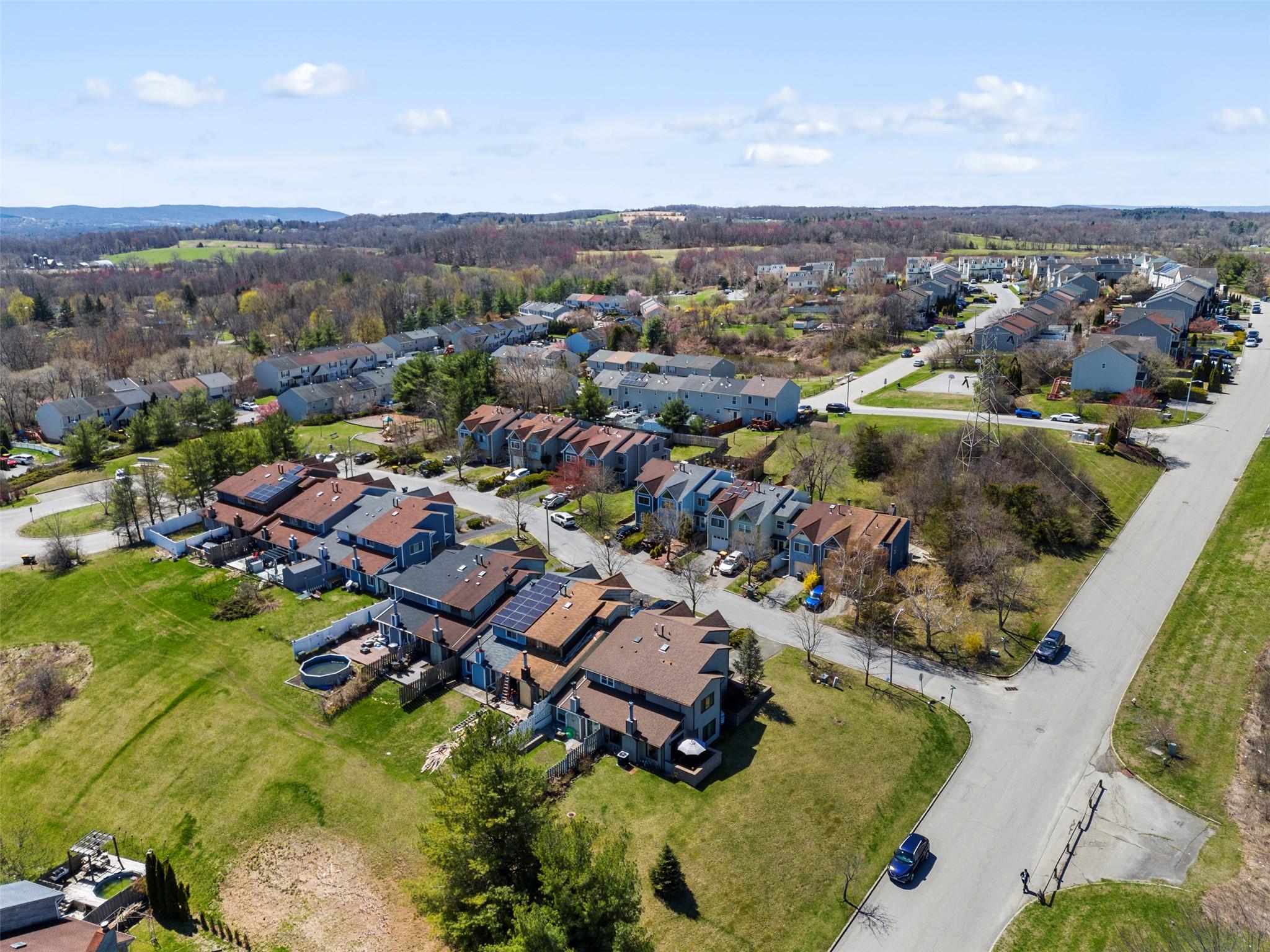 100 Marian Court, Warwick, New York image 35