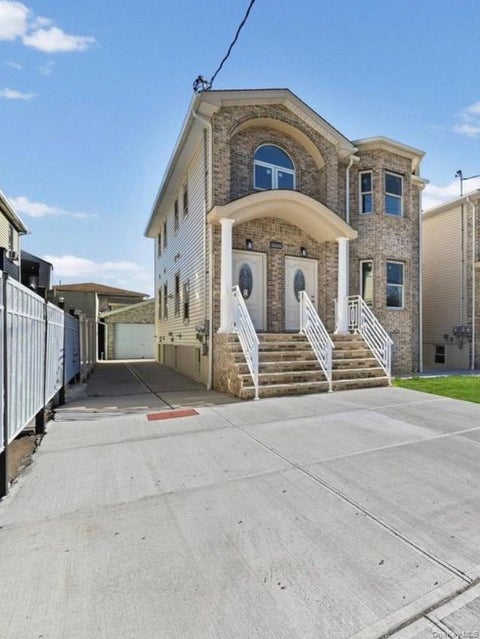 Multifamily For Rent - 11521 143rd St St #1<br/> Jamaica South, NY 11436