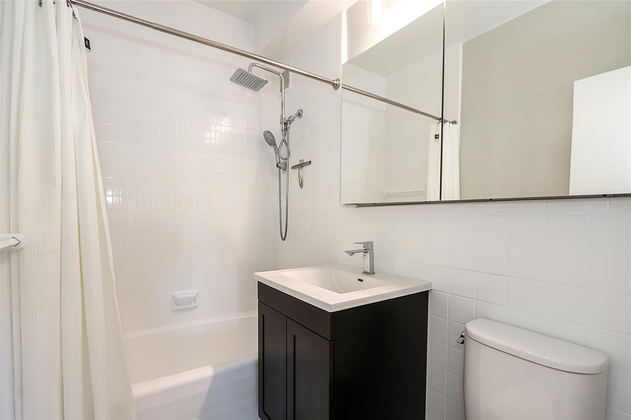 18-15 215th St #17H, Bayside, New York image 23