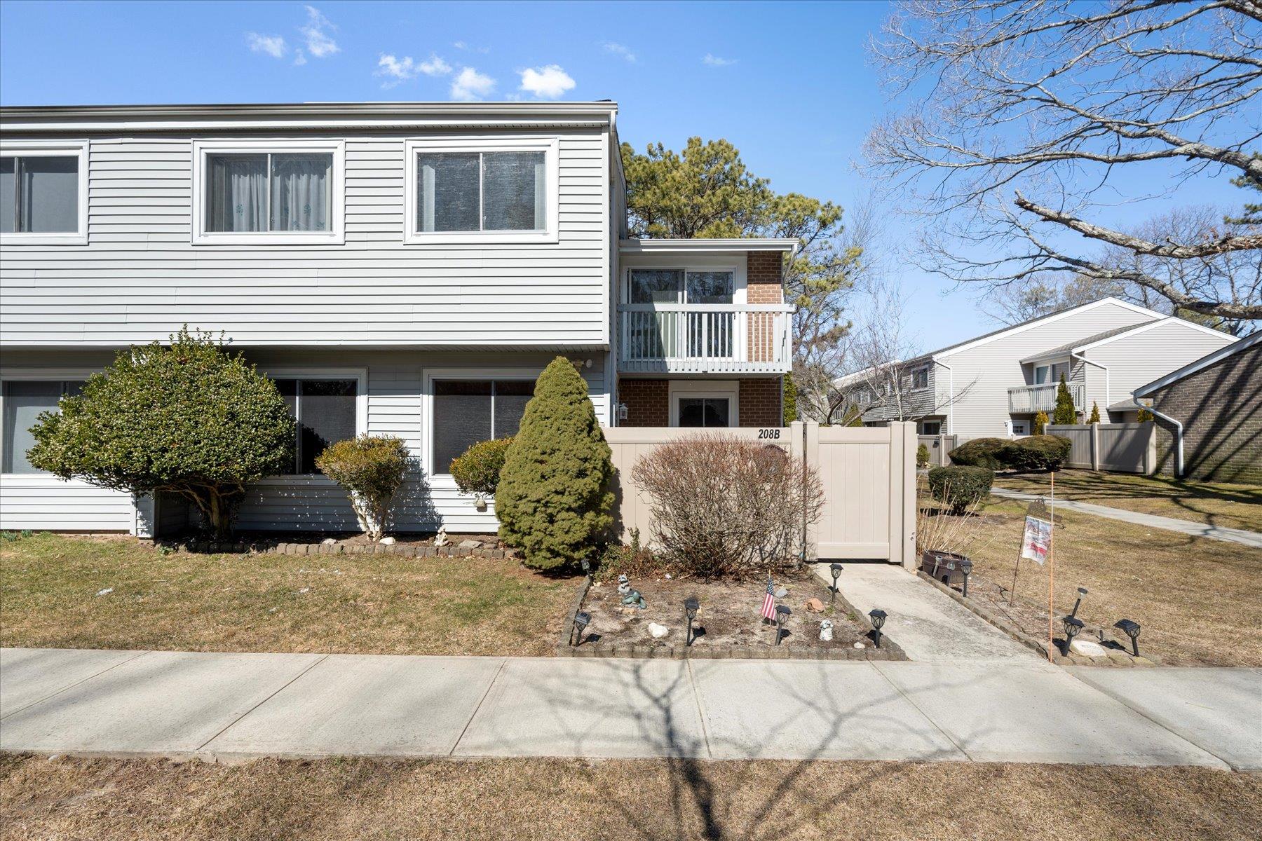 208 Springmeadow Drive #B, Holbrook, New York image 16