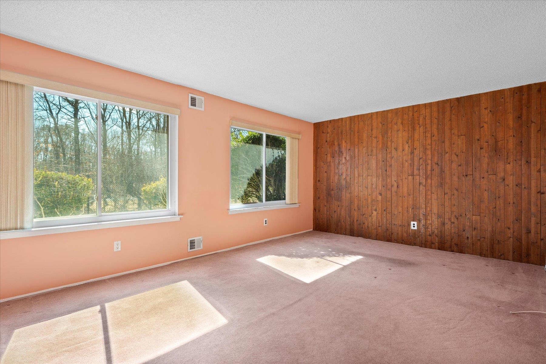 208 Springmeadow Drive #B, Holbrook, New York image 6