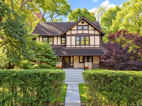 Photo of 56 Ellwood Avenue, Mount Vernon, NY 10552 (MLS # 1059415)