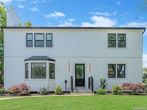 50 Laurel St Floral Park NY 11001