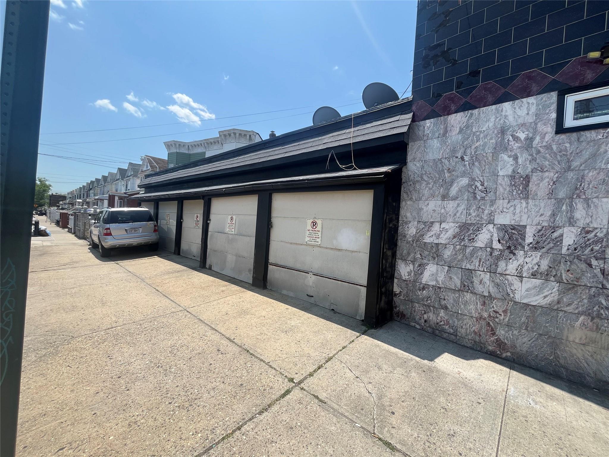 106-20 Liberty Avenue