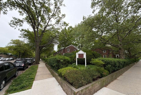 Homes For Sale - 80-14 150th St #25D<br/> Queens County, Jamaica, NY 11435