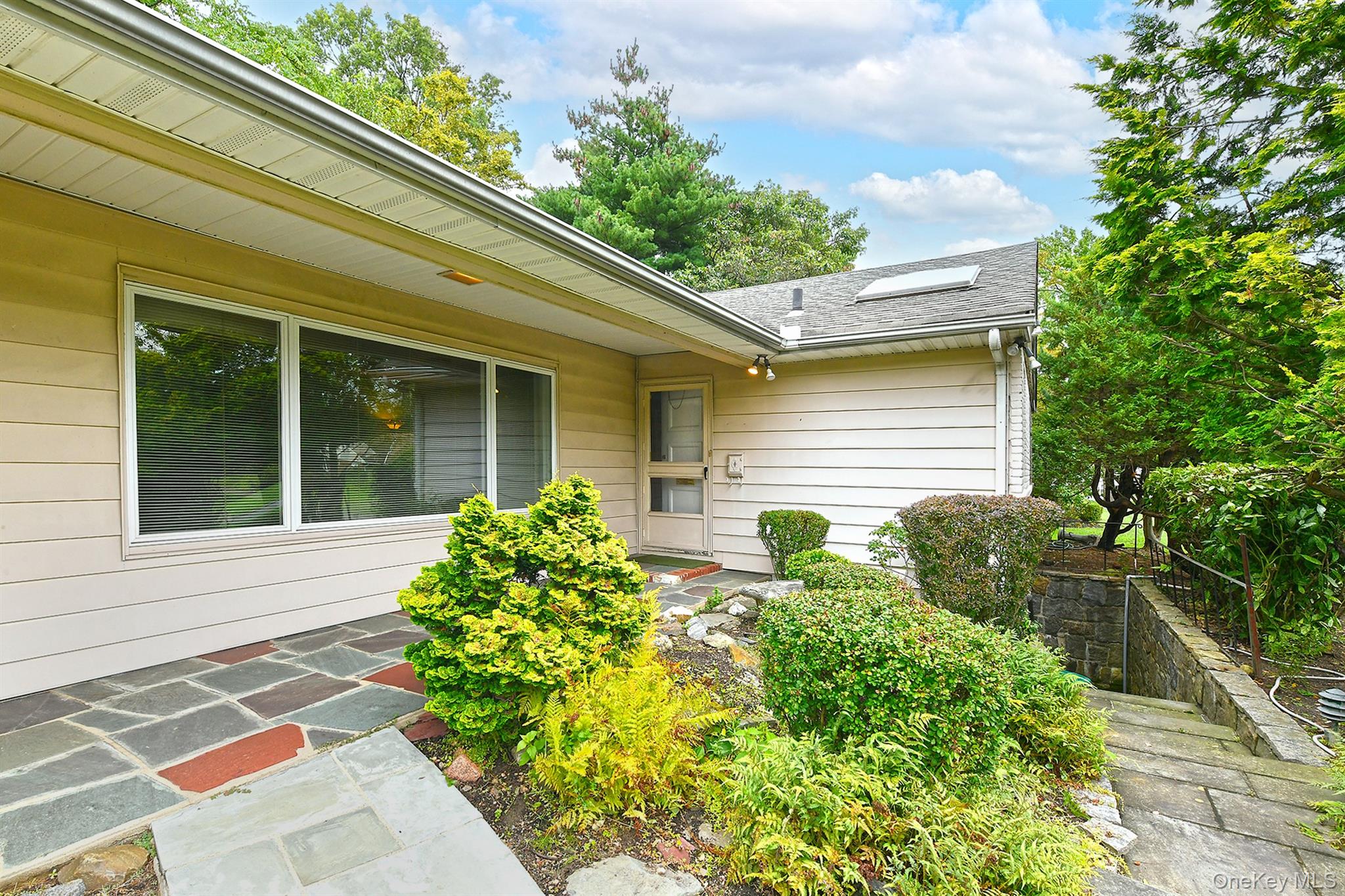 8 South Drive