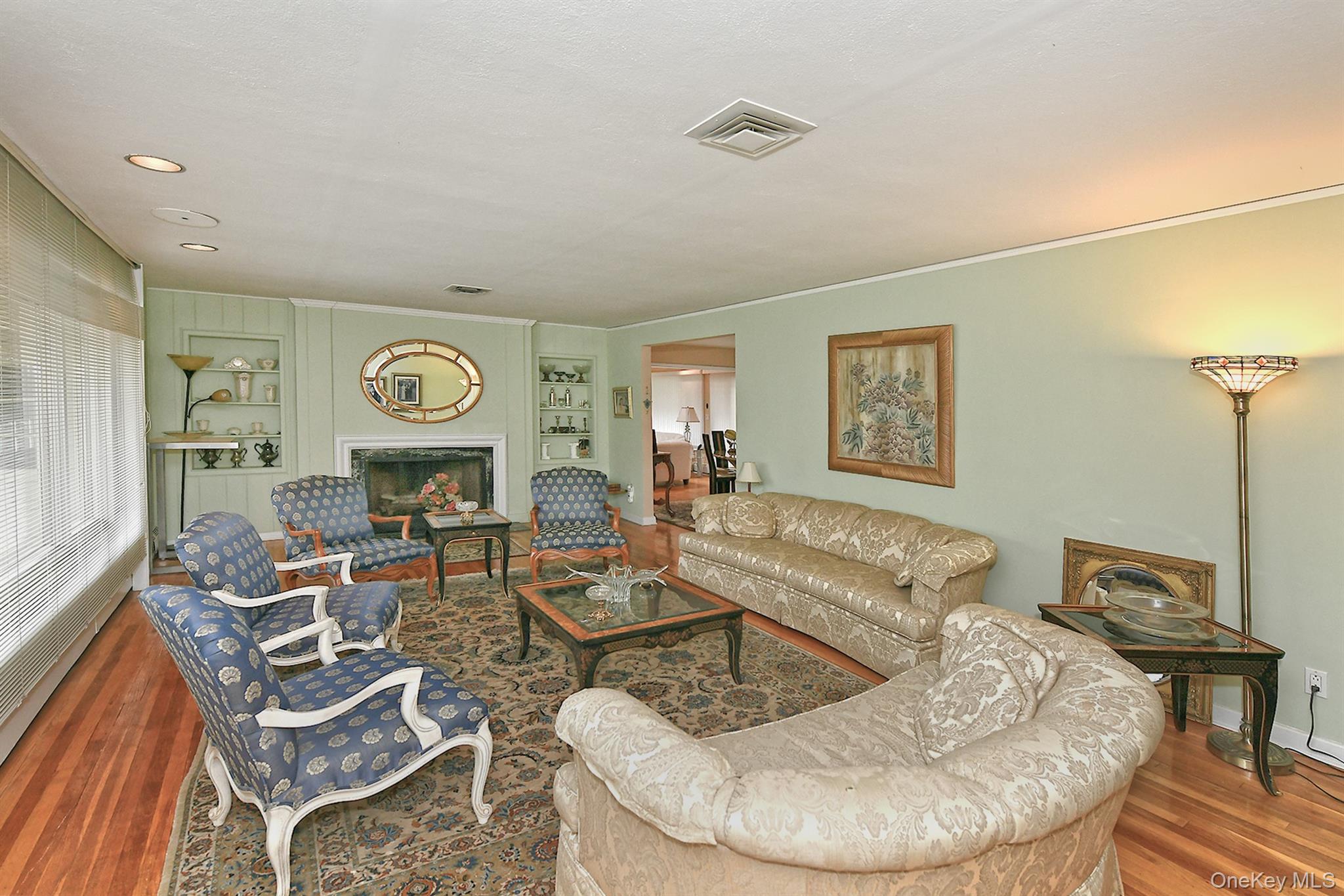 8 South Drive