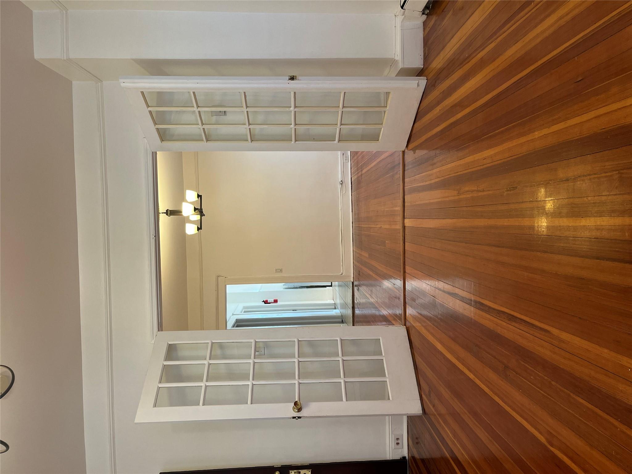Rental Property at Prescott Street 1st Floor, Yonkers, New York - Bedrooms: 2 
Bathrooms: 1 
Rooms: 5  - $2,700 MO.