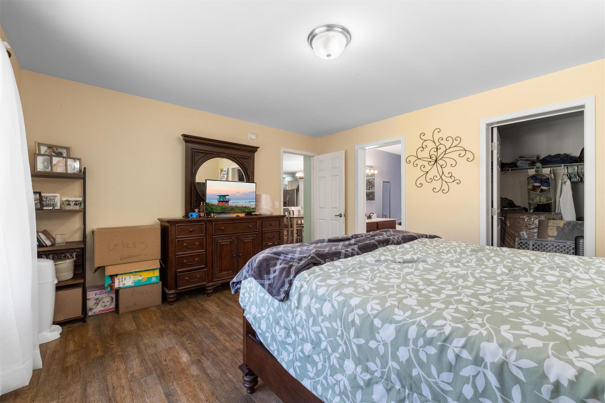 916 Queens Highway, Accord, New York image 13