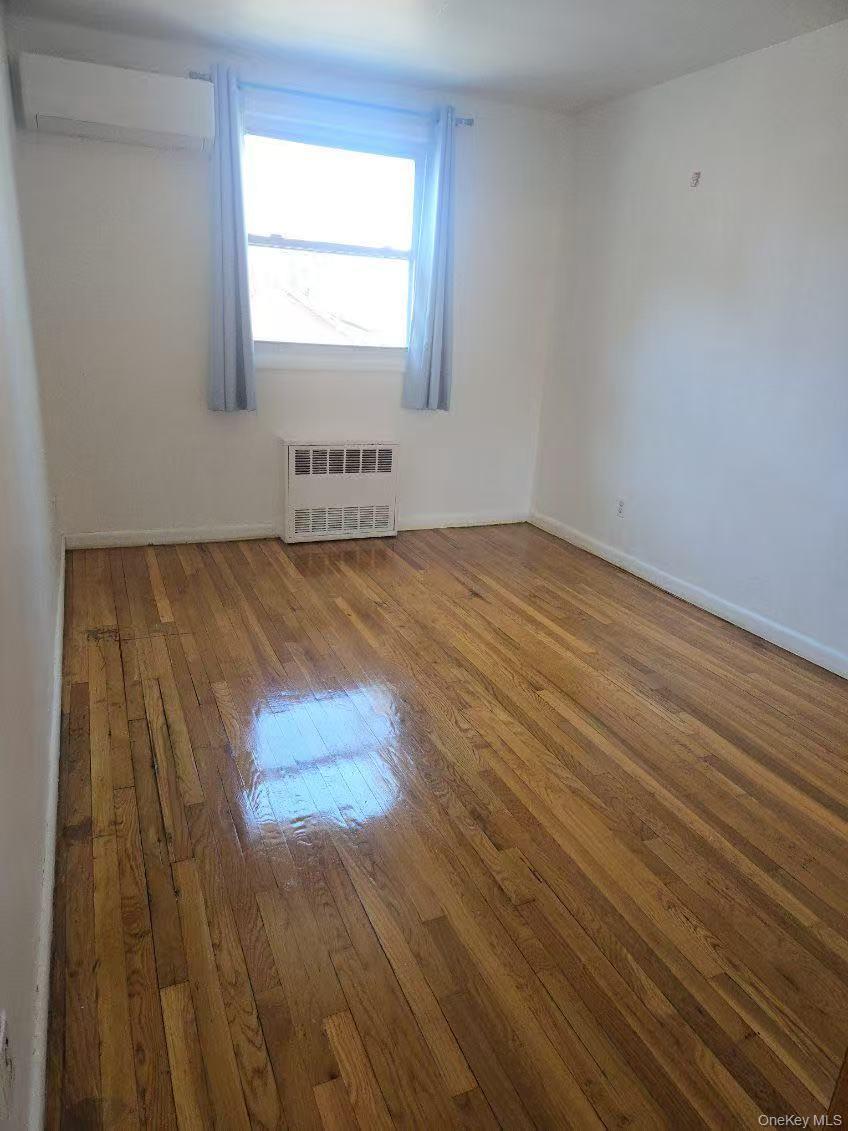 147-31 Barclay Avenue