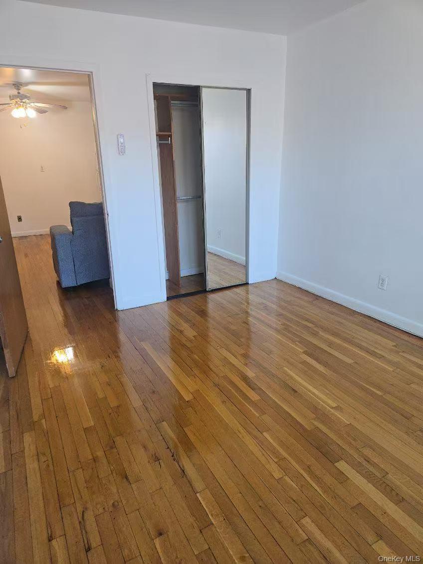 147-31 Barclay Avenue