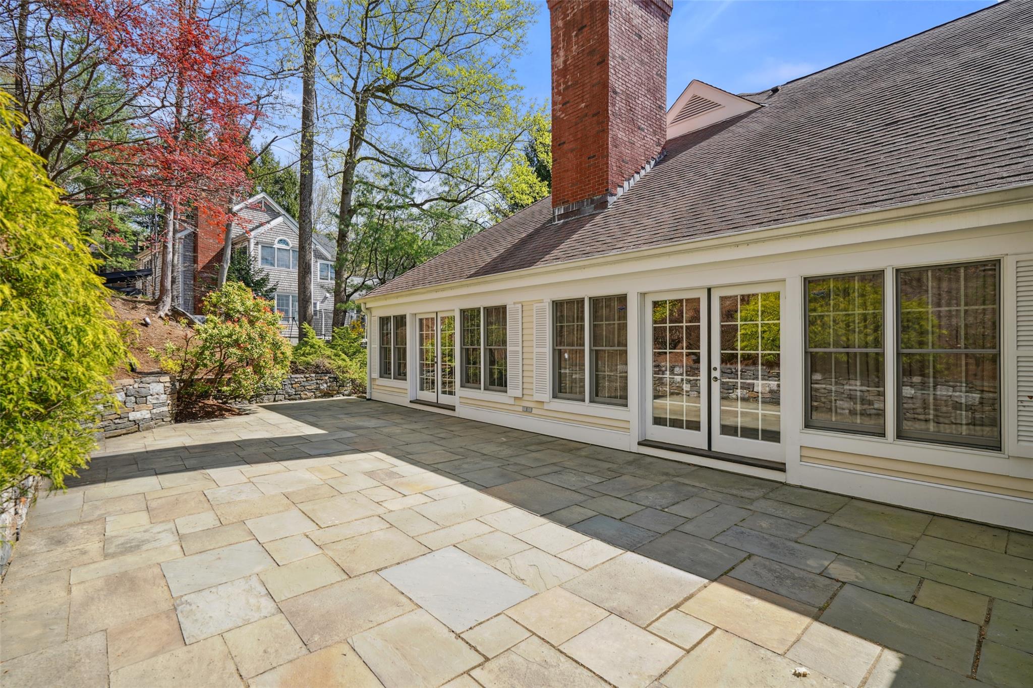 5 Avery Court, West Harrison, New York image 2
