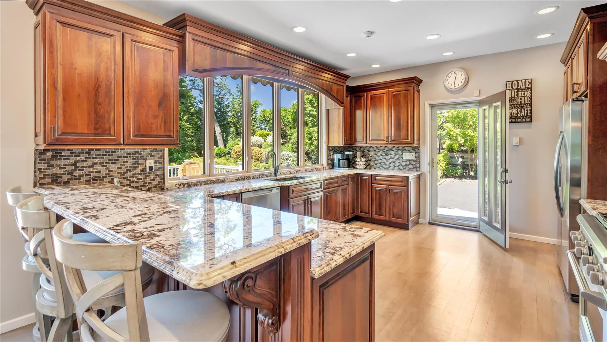 12 Sunset Path, Port Jefferson, New York image 21