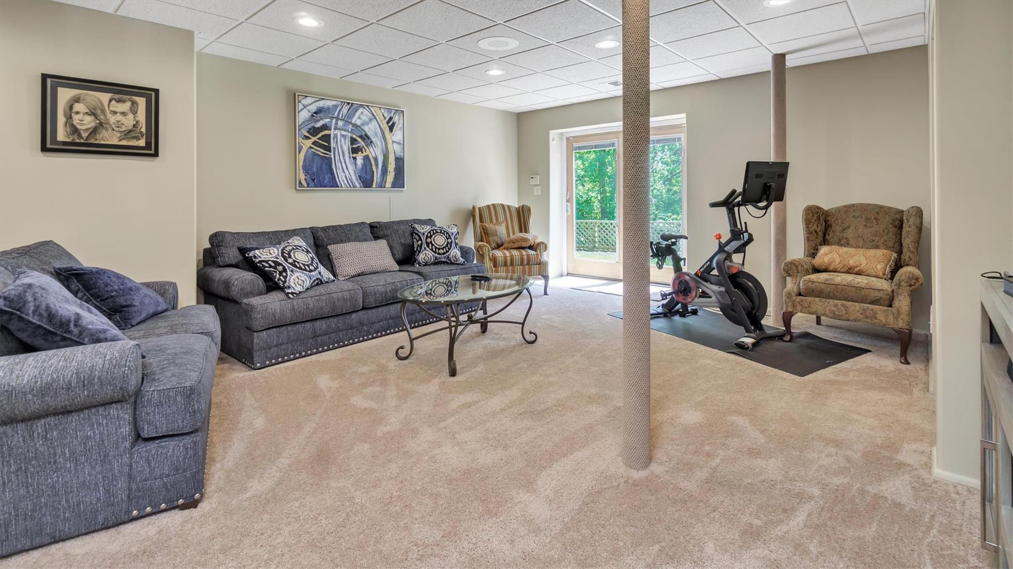 12 Sunset Path, Port Jefferson, New York image 30