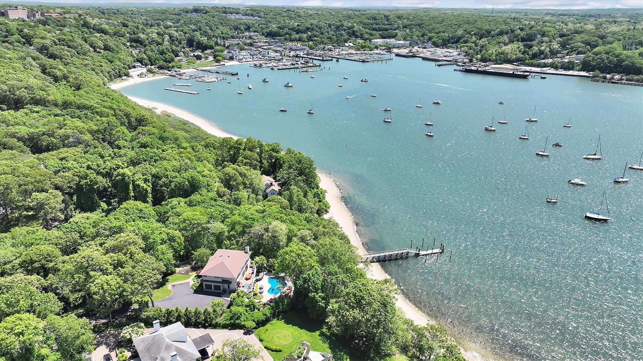 12 Sunset Path, Port Jefferson, New York image 5