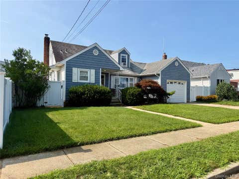 Homes For Sale - 62 Bernard Street<br/> Massapequa, NY 11758