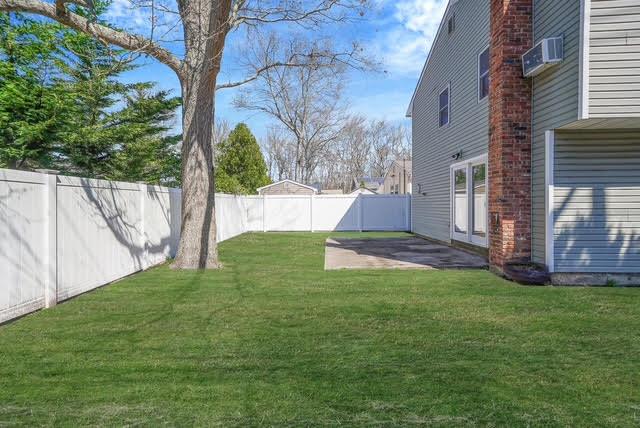 202 Pennsylvania Avenue, Medford, New York image 33