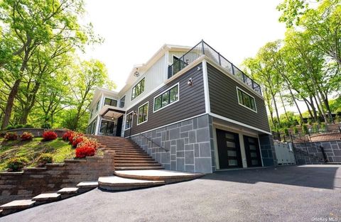 156 Sugar Toms Lane East Norwich NY 11732