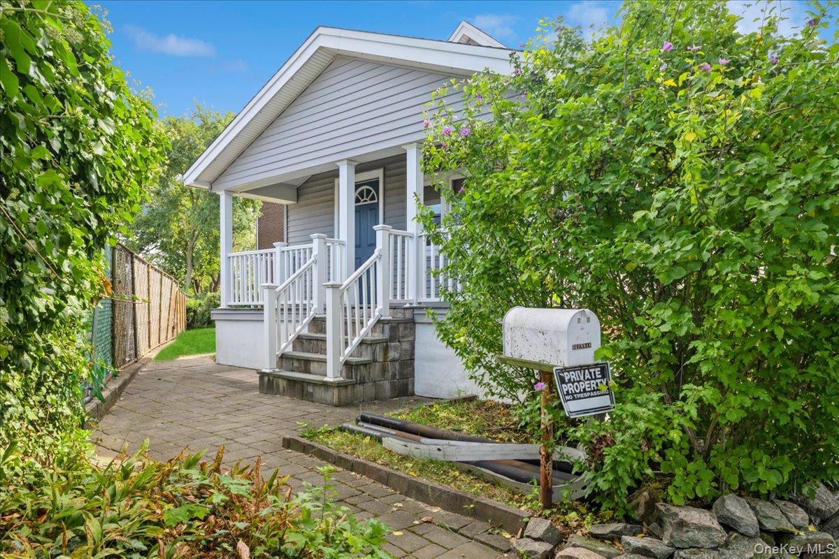 88 Vredenburgh Avenue