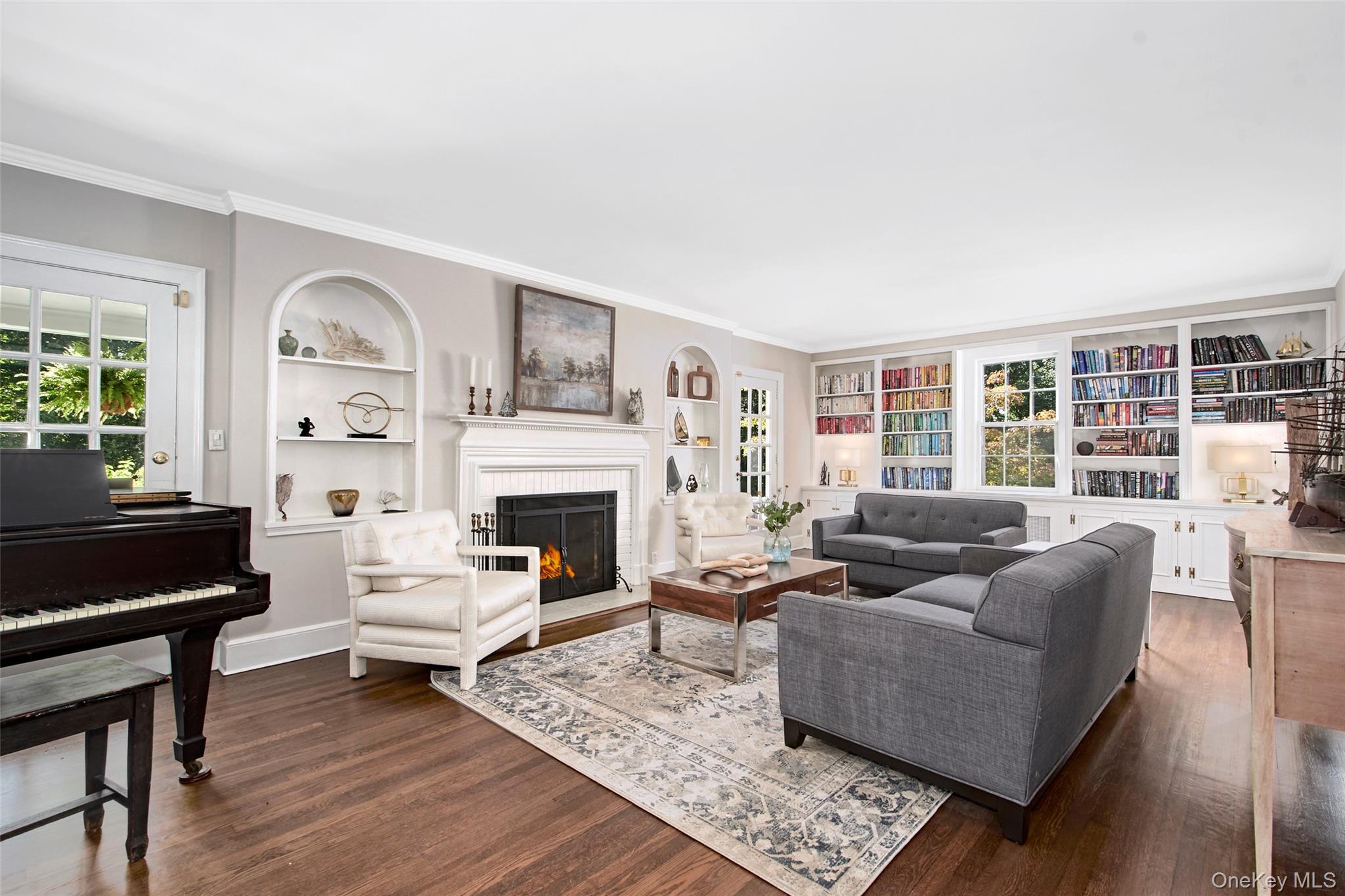 Chappaqua, New York 10514, United States, 6 Bedrooms Bedrooms, ,4 BathroomsBathrooms,Residential,Active,212151