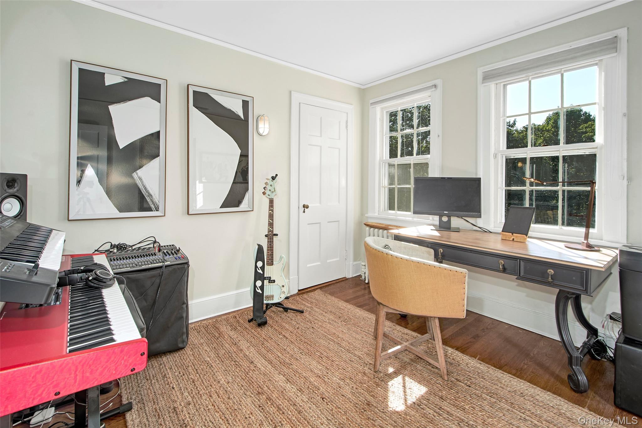 Chappaqua, New York 10514, United States, 6 Bedrooms Bedrooms, ,4 BathroomsBathrooms,Residential,Active,212151