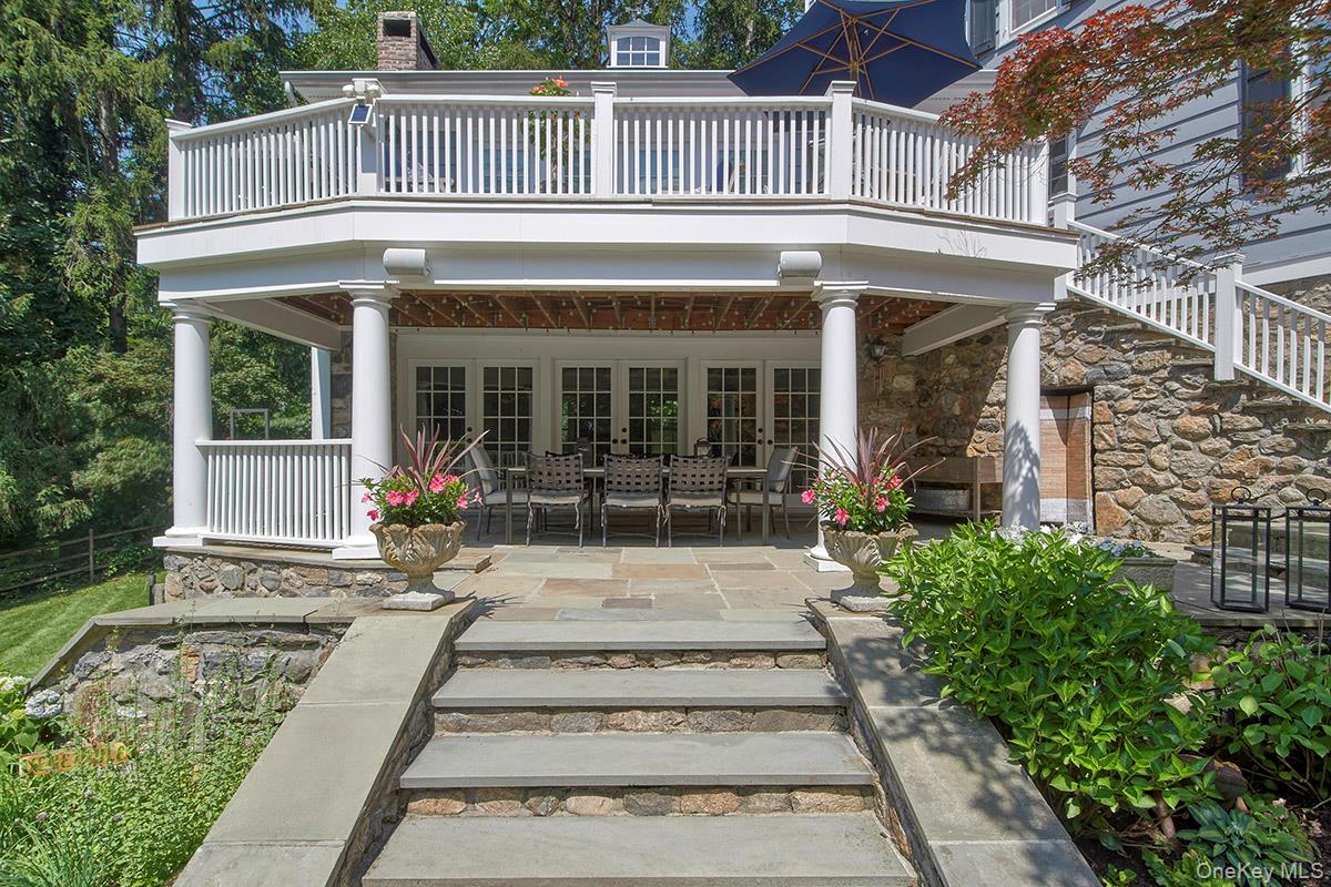 Chappaqua, New York 10514, United States, 6 Bedrooms Bedrooms, ,4 BathroomsBathrooms,Residential,Active,212151