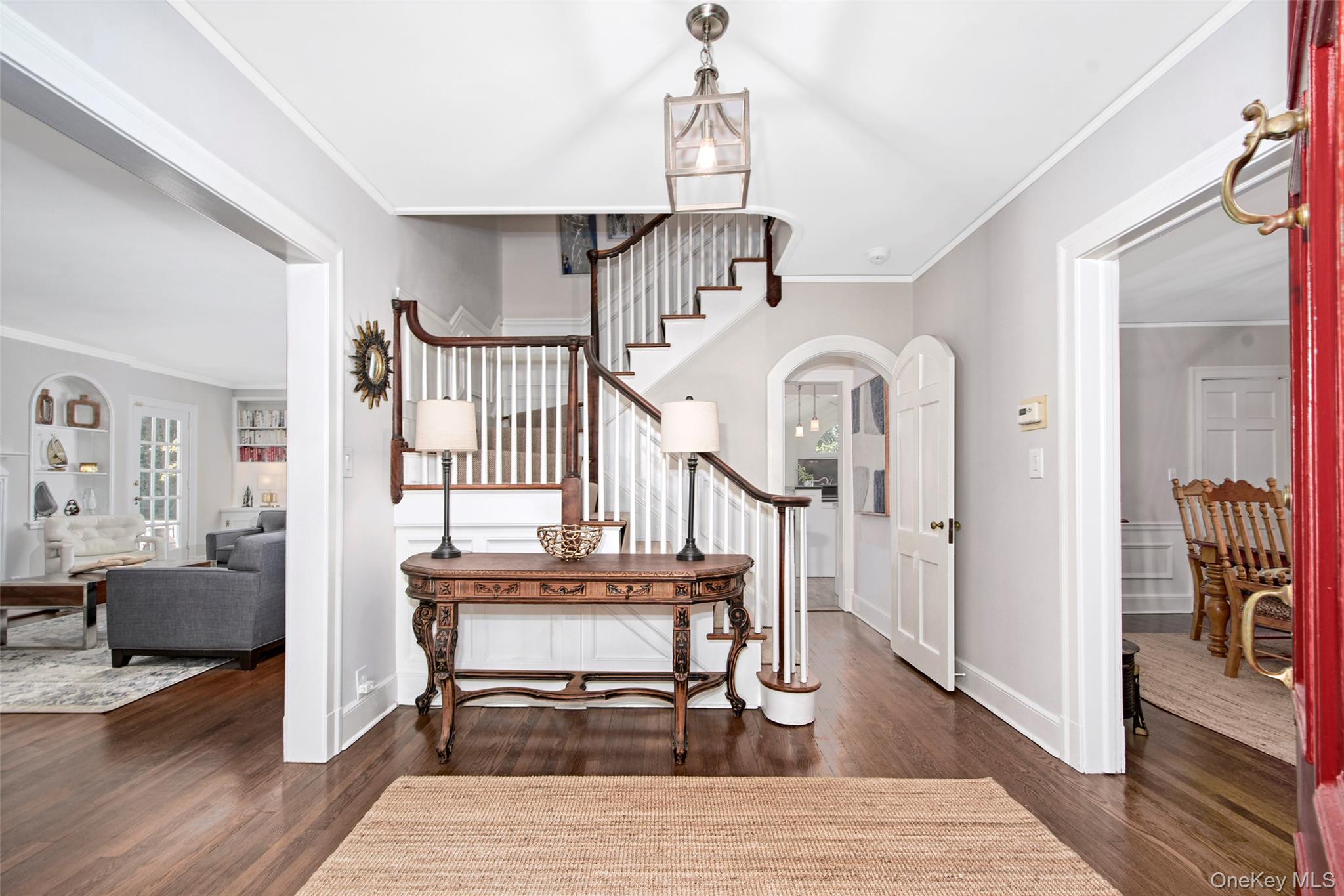 Chappaqua, New York 10514, United States, 6 Bedrooms Bedrooms, ,4 BathroomsBathrooms,Residential,Active,212151