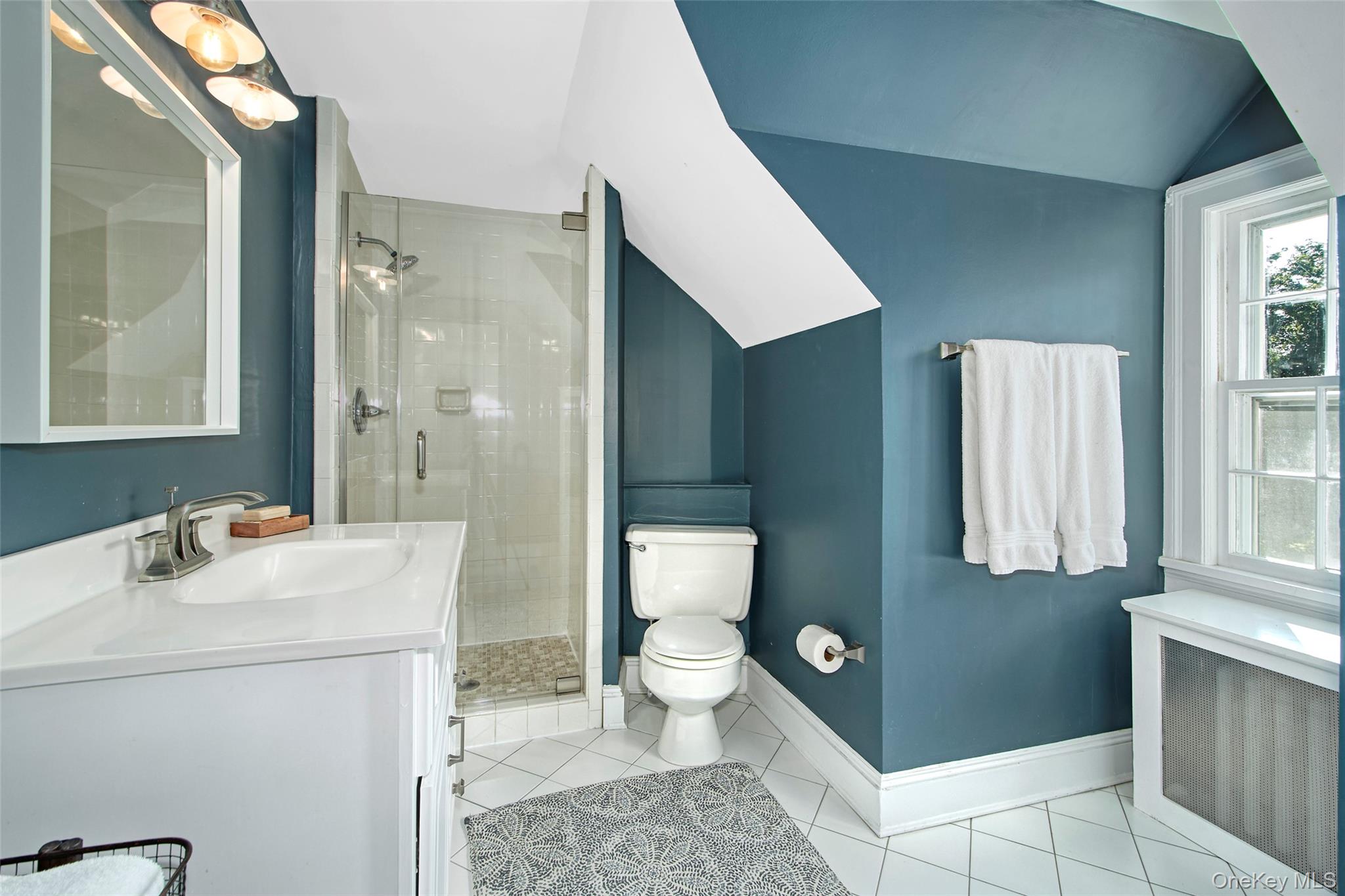 Chappaqua, New York 10514, United States, 6 Bedrooms Bedrooms, ,4 BathroomsBathrooms,Residential,Active,212151