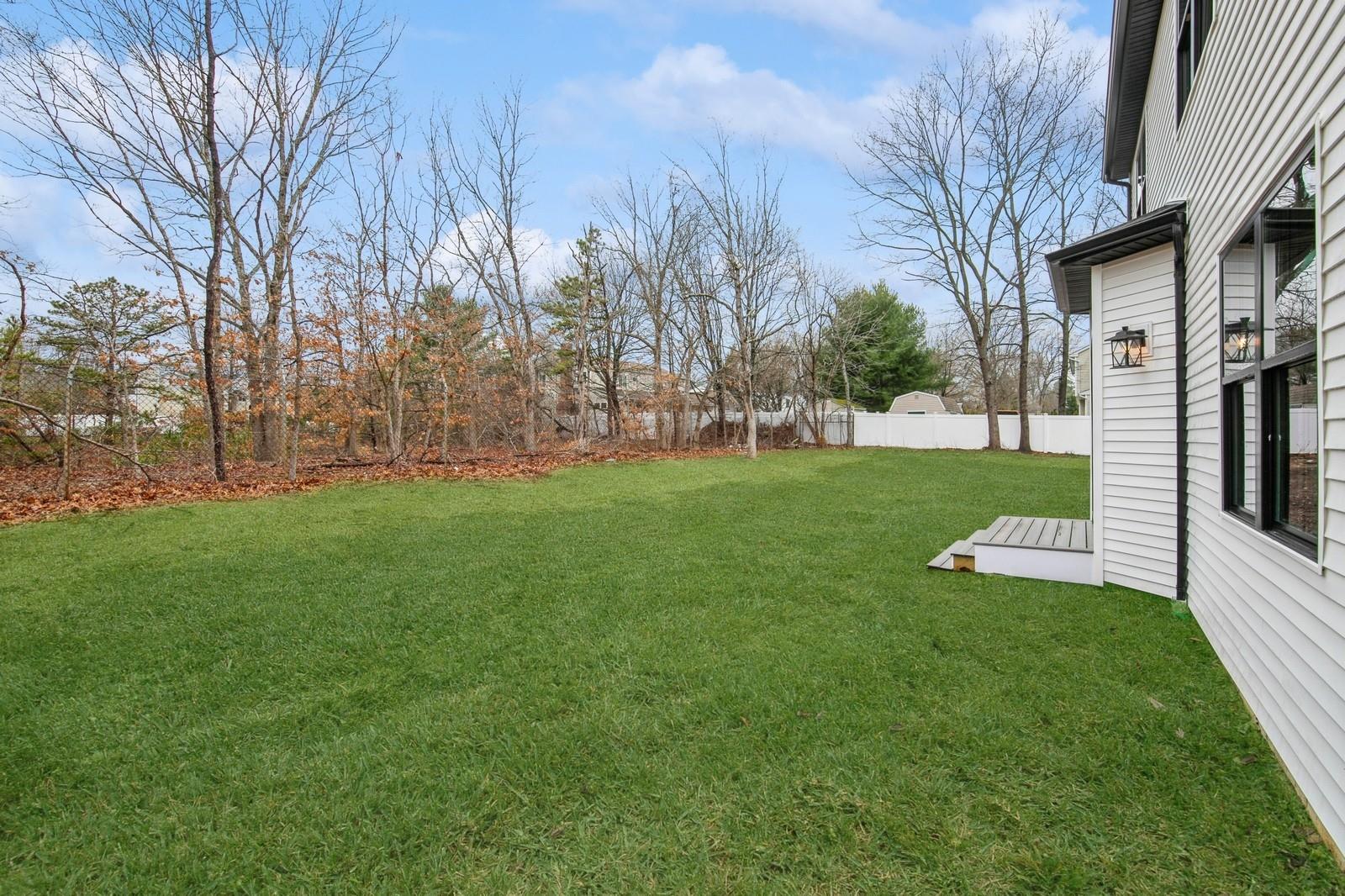 14 Ciliotta Lane, Port Jefferson Station, New York image 43