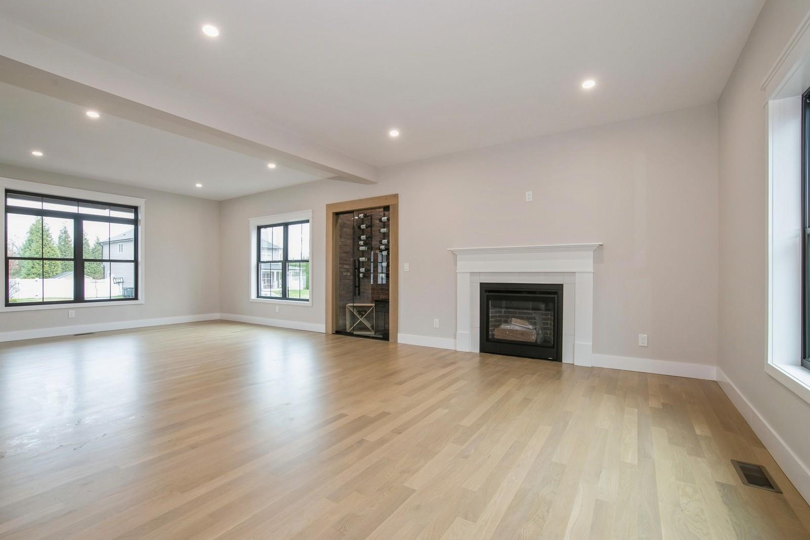 14 Ciliotta Lane, Port Jefferson Station, New York image 8