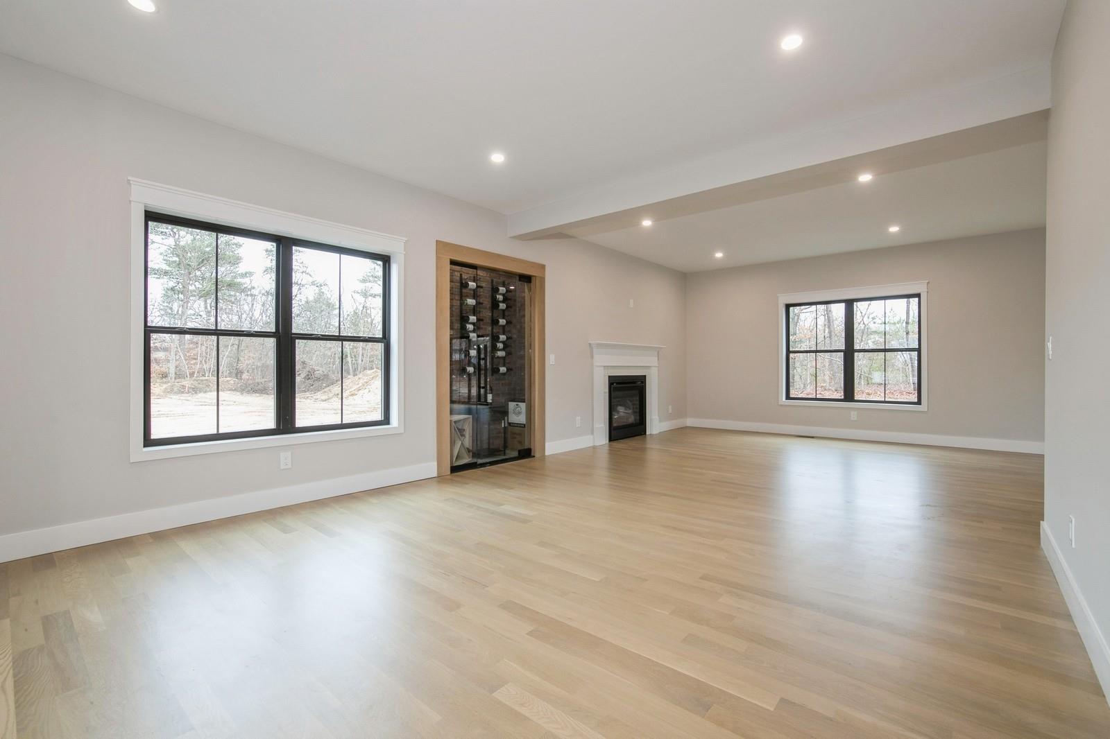 14 Ciliotta Lane, Port Jefferson Station, New York image 6