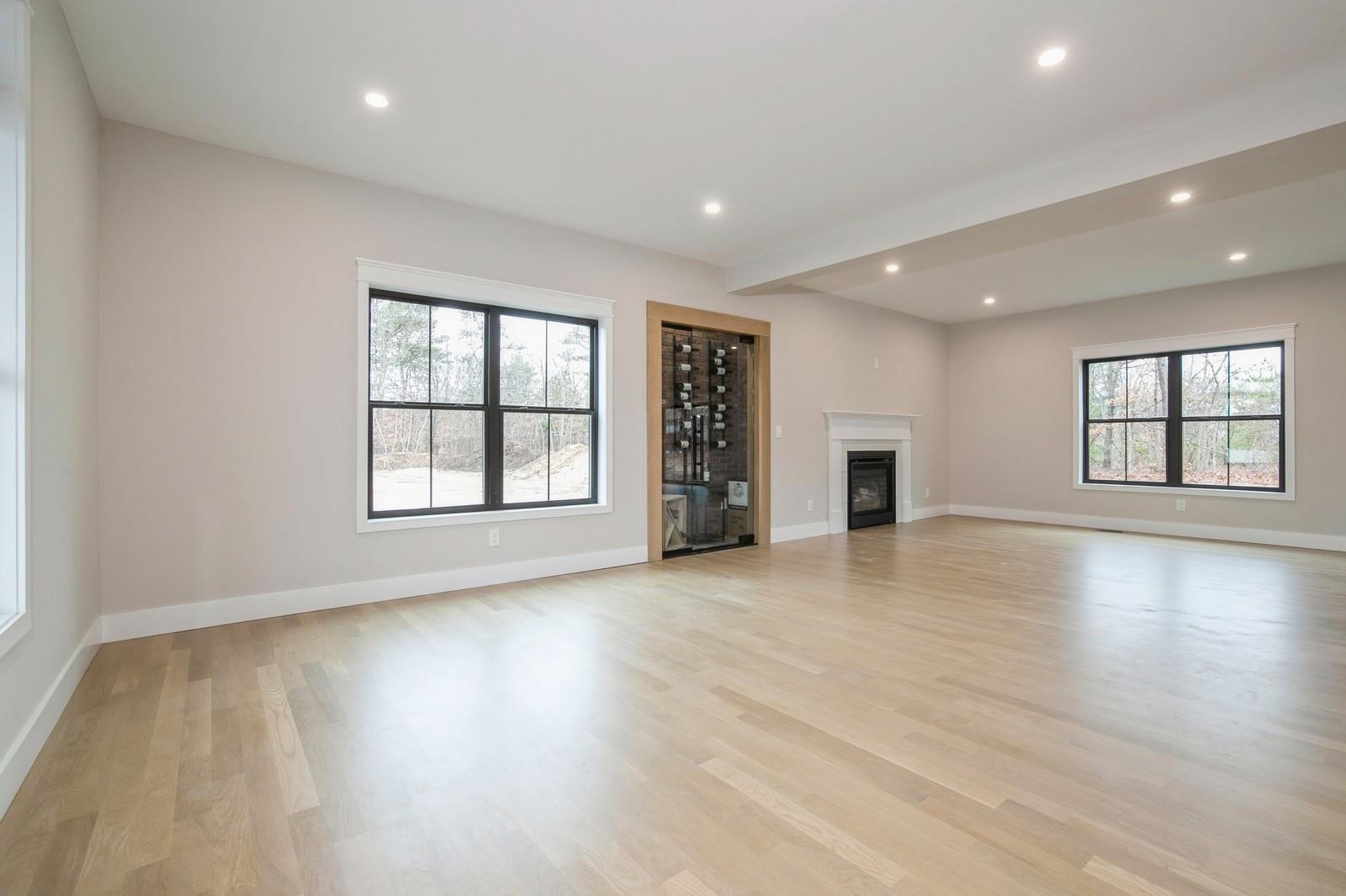 14 Ciliotta Lane, Port Jefferson Station, New York image 5