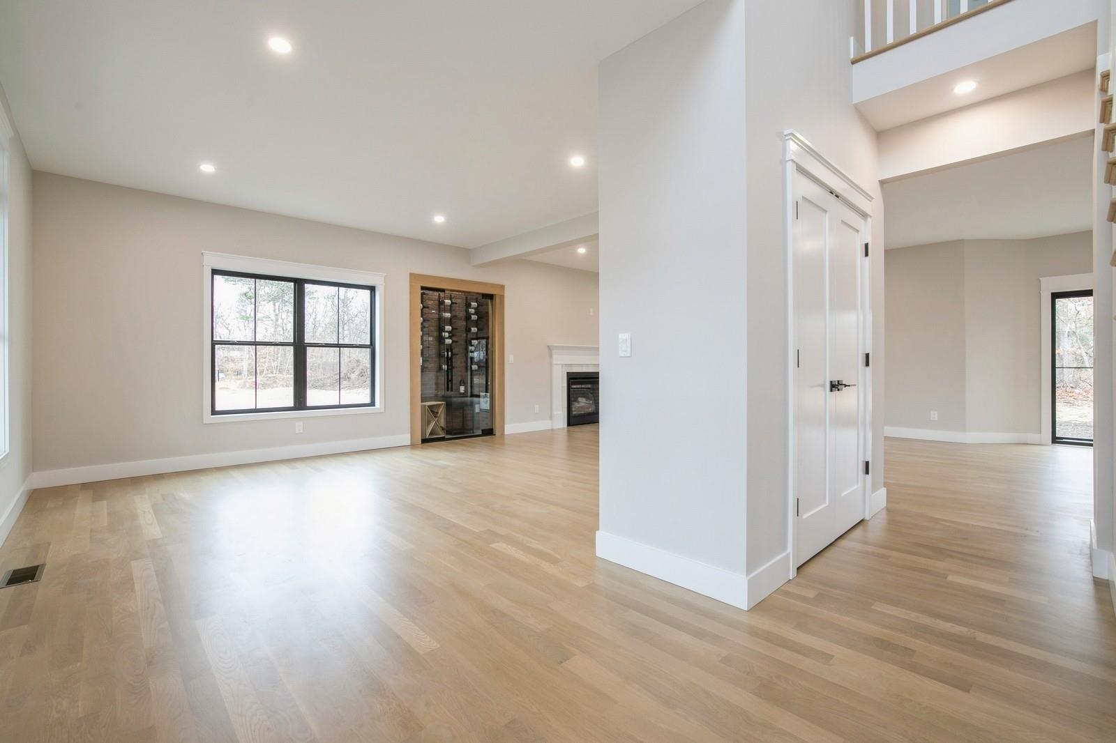 14 Ciliotta Lane, Port Jefferson Station, New York image 4