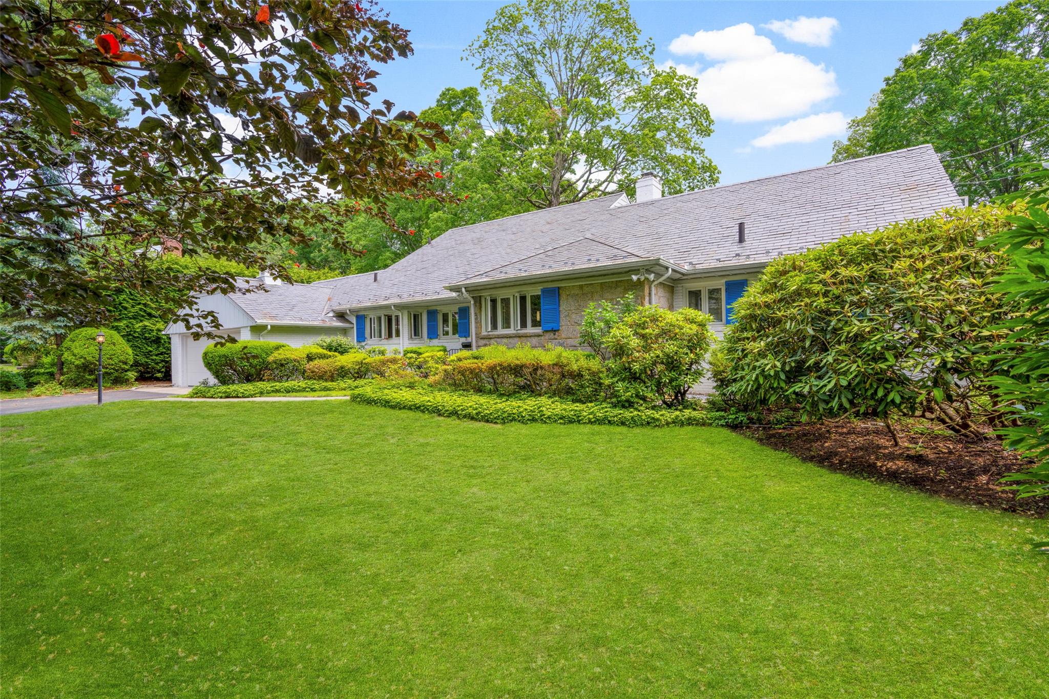 Property for Sale at Kent Road, Scarsdale, New York - Bedrooms: 4 
Bathrooms: 4 
Rooms: 10  - $2,200,000