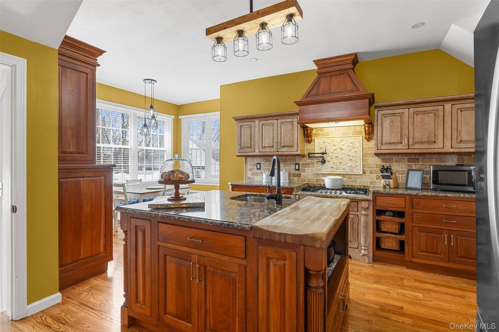 Photo of 117 E Main Street, Port Jervis, NY 12771 (MLS # 989352)