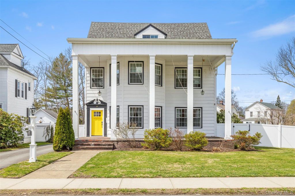 Photo of 117 E Main Street, Port Jervis, NY 12771 (MLS # 989352)