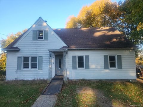 Photo of 14 Bellevue Road, Newburgh, NY 12550 (MLS # 929451) Photo of 14 Bellevue Road, Newburgh, NY 12550 (MLS # 929451)