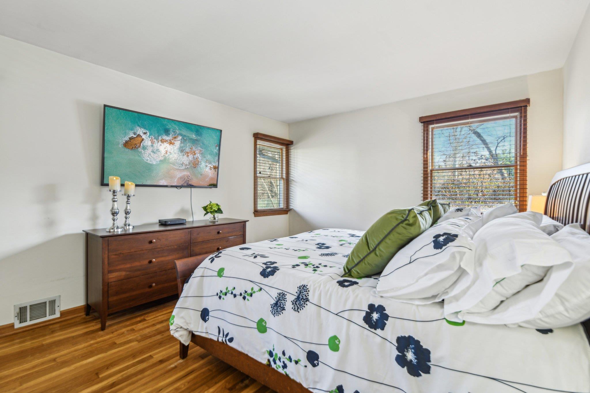 12 Colgate Road, Greenlawn, New York image 24