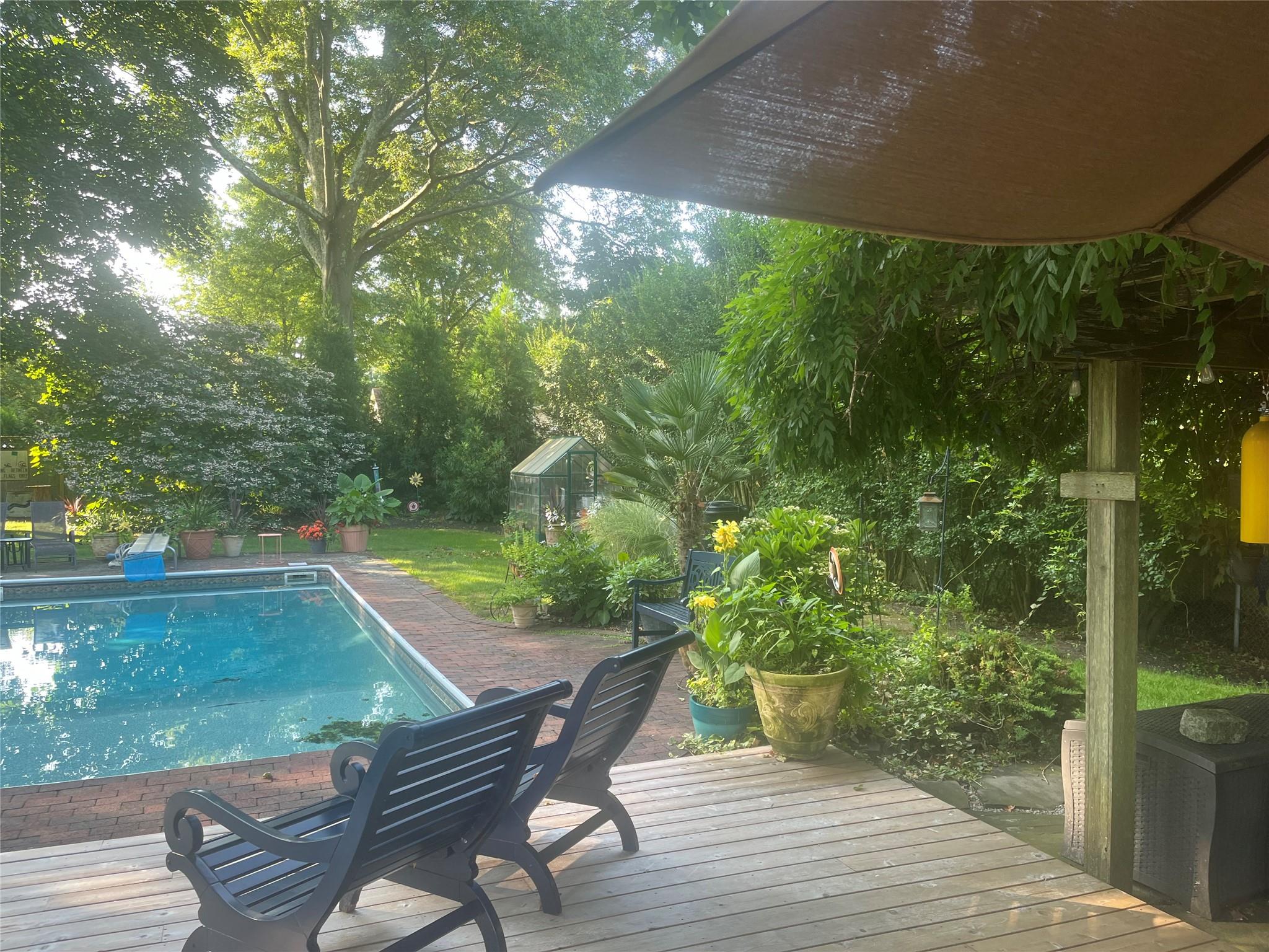 12 Colgate Road, Greenlawn, New York image 32