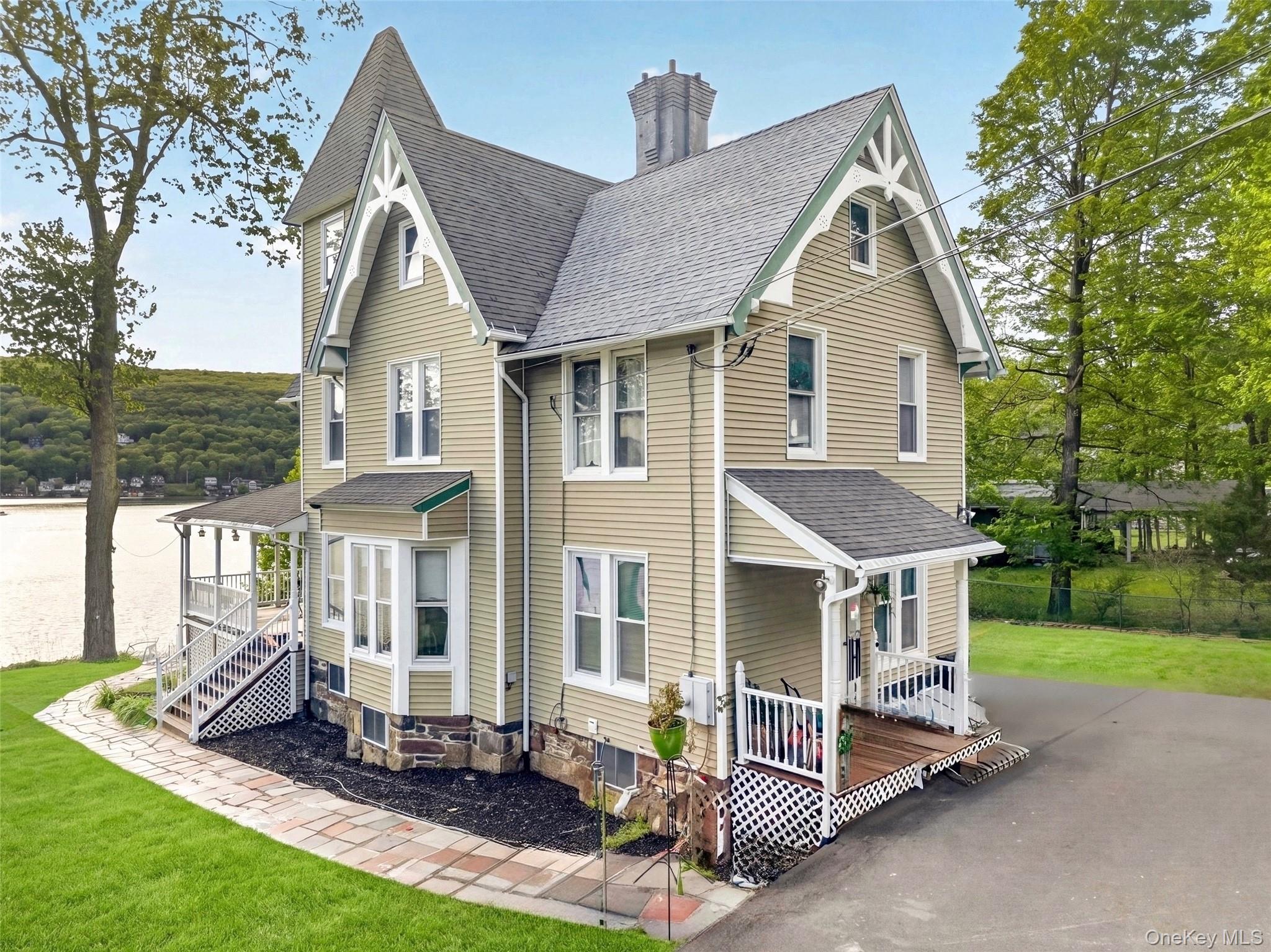 83 Edgemere Avenue