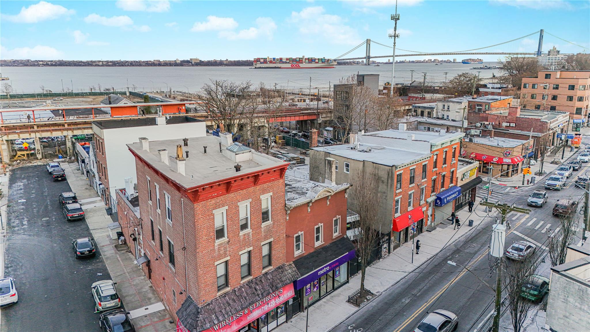 587-591 Bay Street