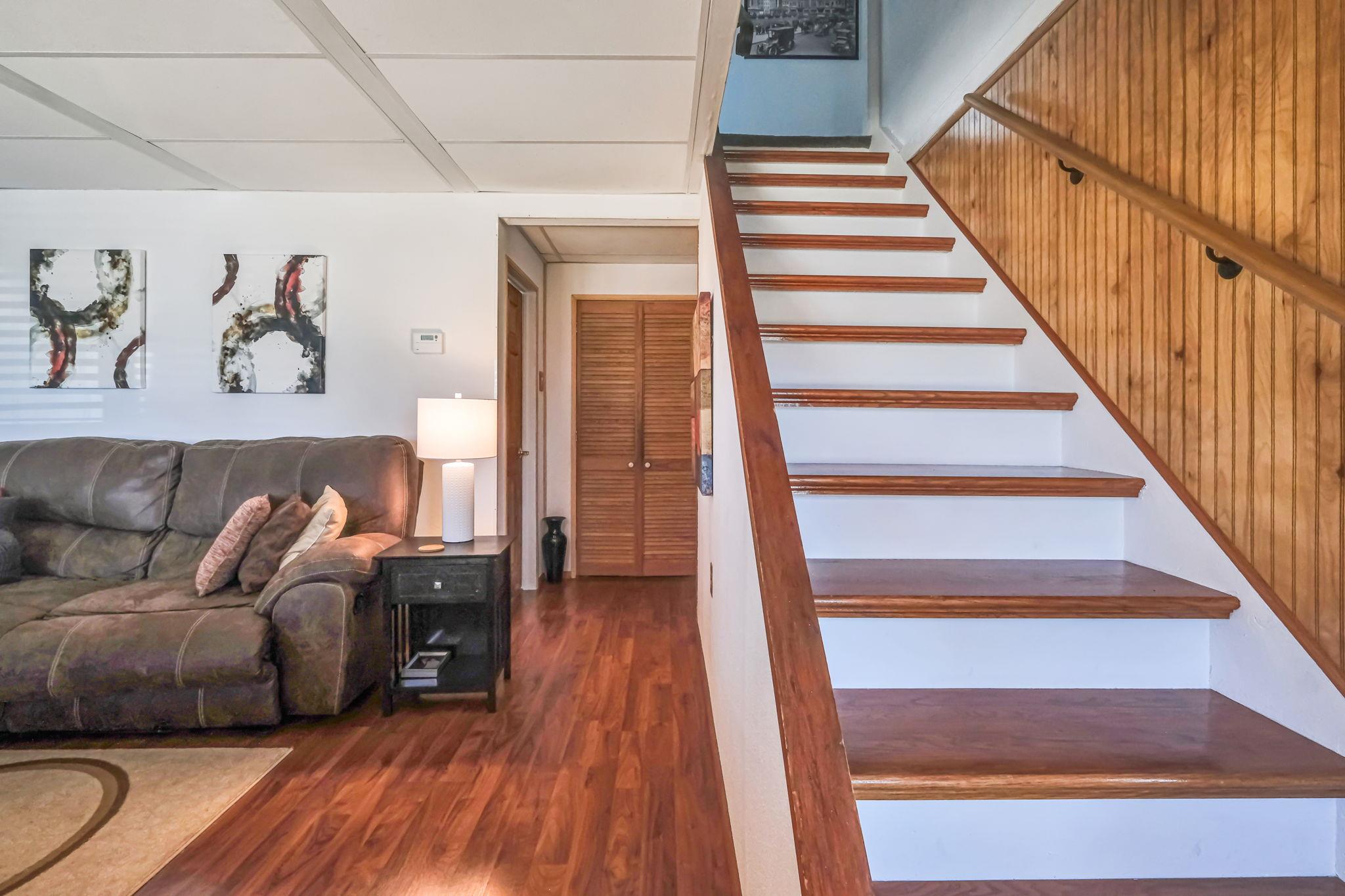 21 Aldin Lane, Levittown, New York image 9