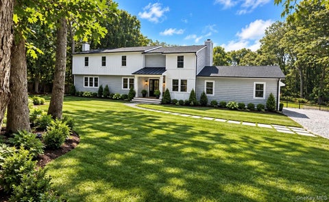 Homes For Sale - 8 Hidden Path<br/> Quogue, NY 11959