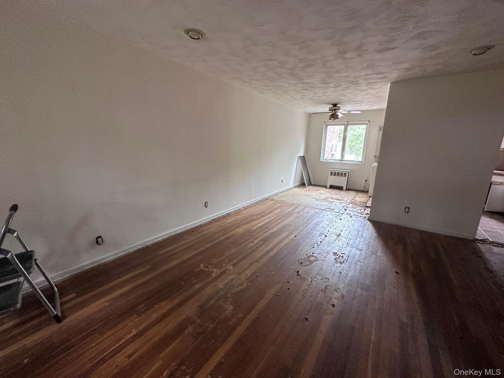 209-83 18th Avenue 199