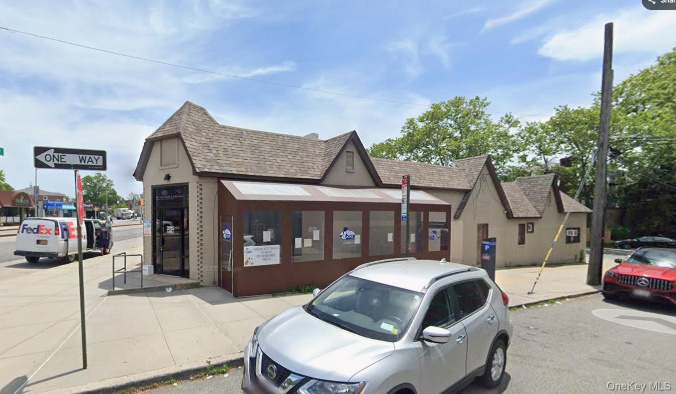 25-60 Francis Lewis Boulevard 6 Unit Retail