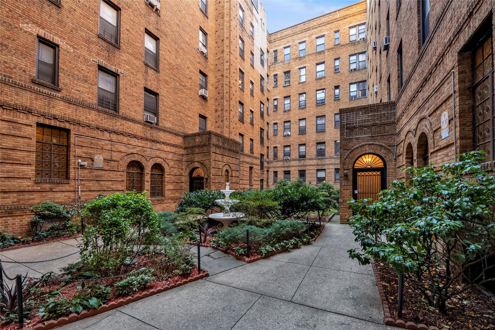 83-44 Lefferts Boulevard #2D, Kew Gardens, New York image 11