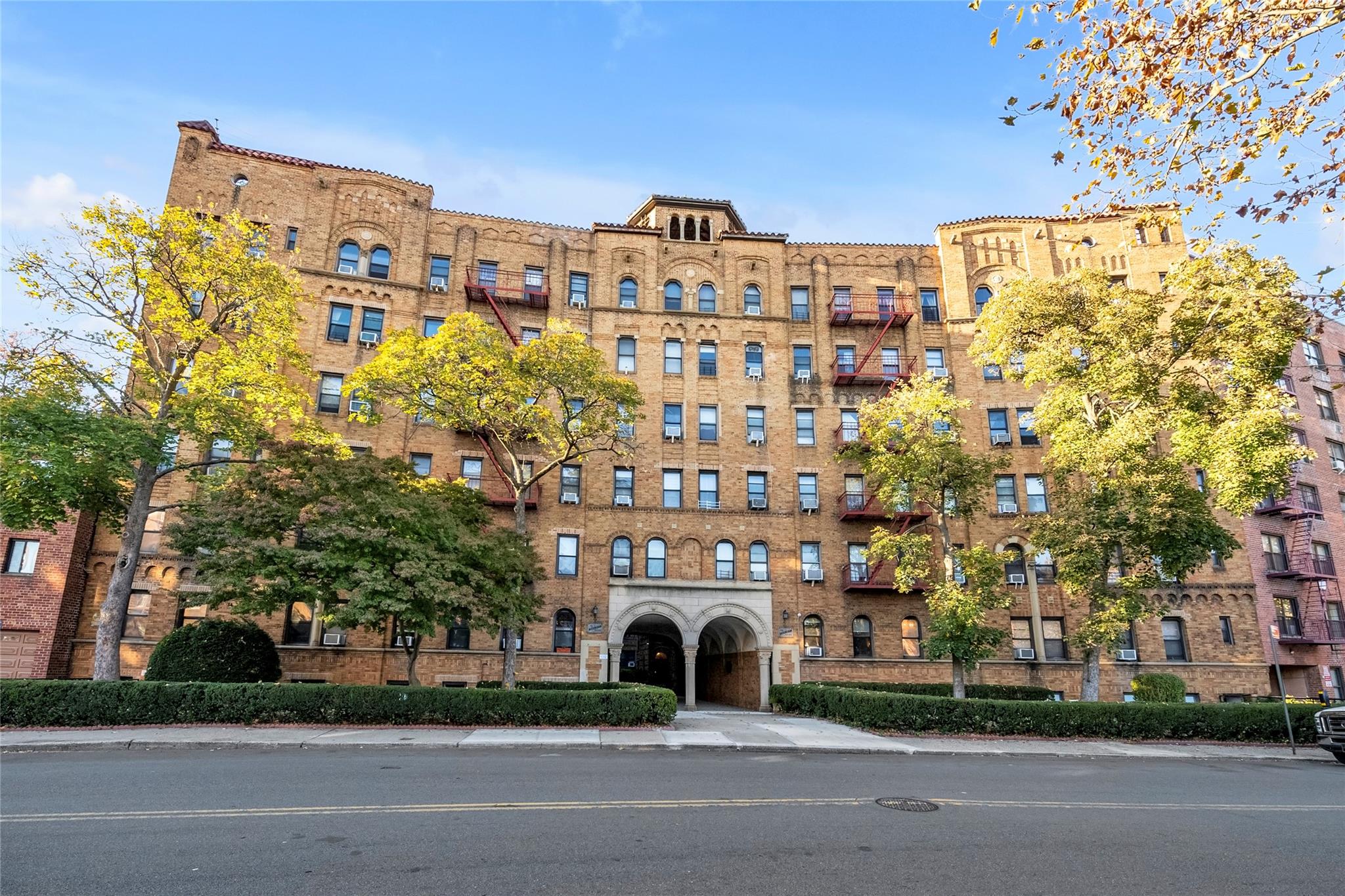 83-44 Lefferts Boulevard #2D, Kew Gardens, New York image 9