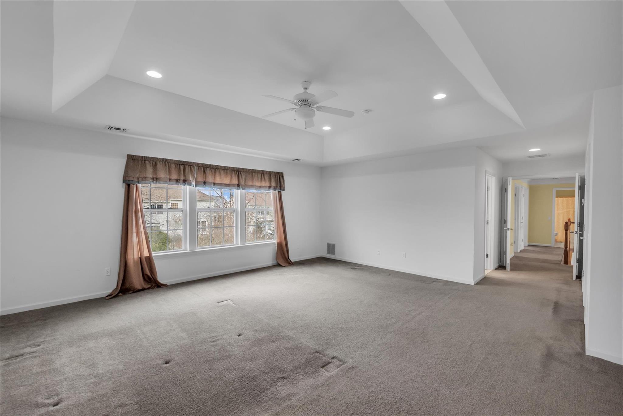 8 Woodstork Drive, Mount Sinai, New York image 17
